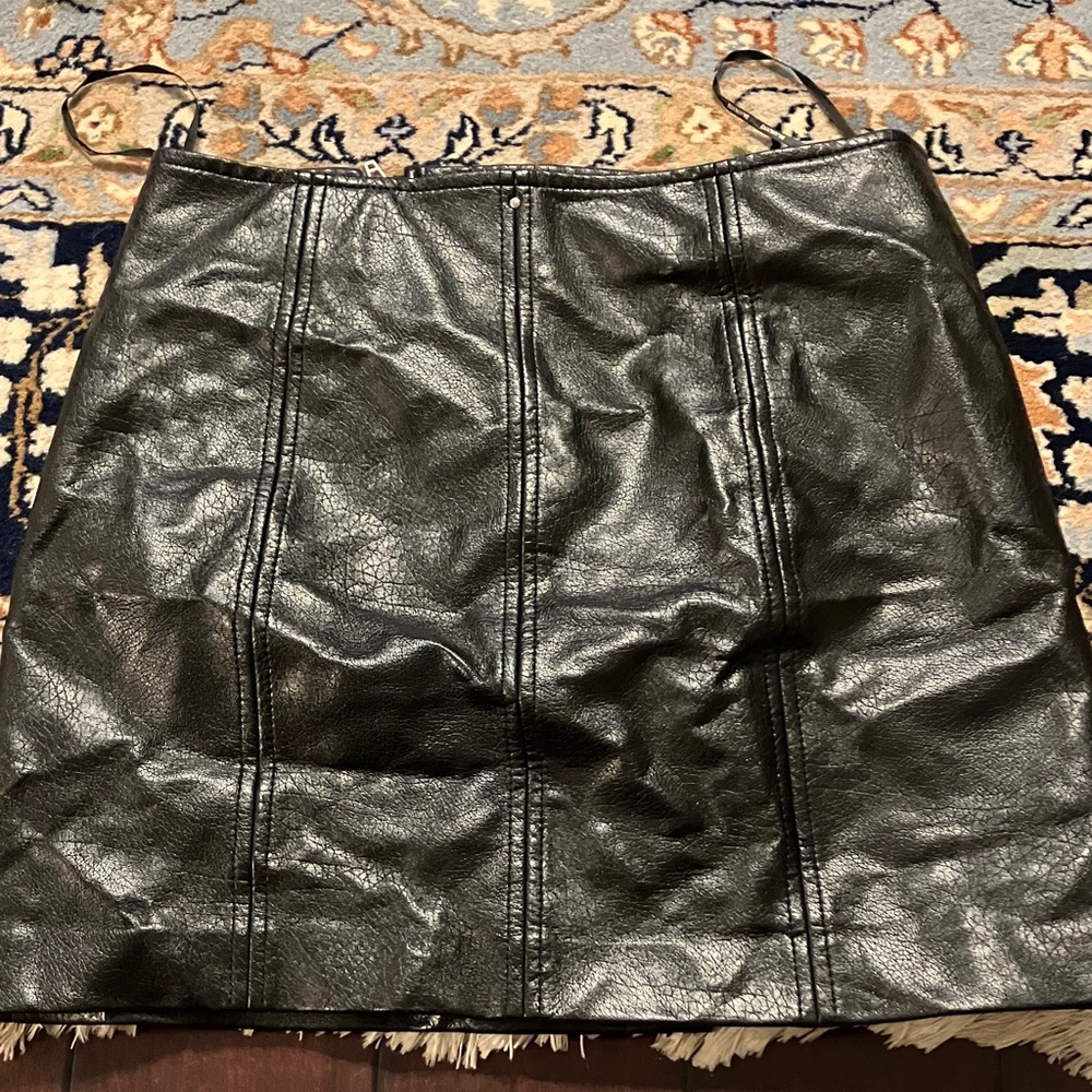 Blank NYC Black Faux LeatherMini Skirt with Zipper Accents - Picture 2 of 9